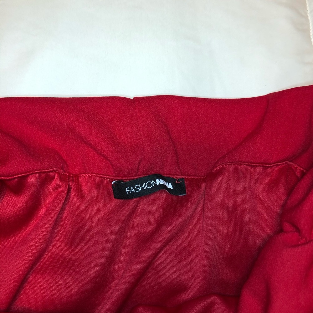 Fashion Nova Gifted Off Shoulder Dress - Picture 6 of 7